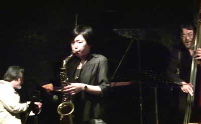 太田均 側島万友美 岡田勉