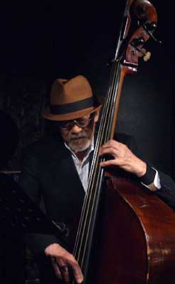 岡田勉