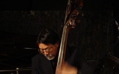 岡田勉(b)