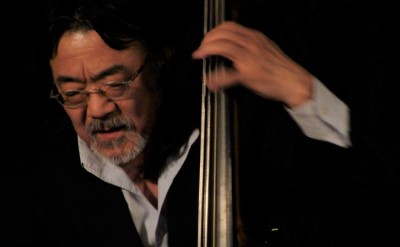 岡田勉(b)
