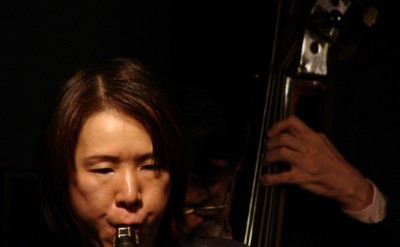 小林美千代 岡田勉