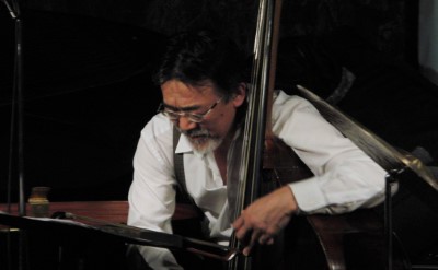 岡田勉(b)