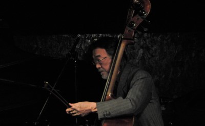 岡田勉(b)