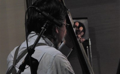岡田勉(b)