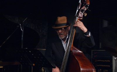 岡田勉(b)